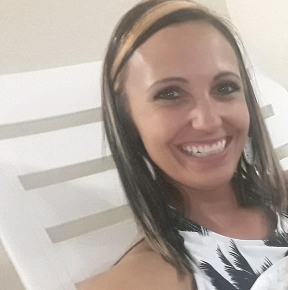 Meet your Posher, Tess - Picture 1 of 1